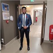Étudiant juriste ayant une connaissance pédagogique de français.